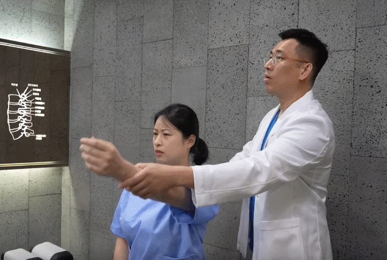 중앙로역 정형외과 일상 움직임과 회복 목표 관련 안내 GIF